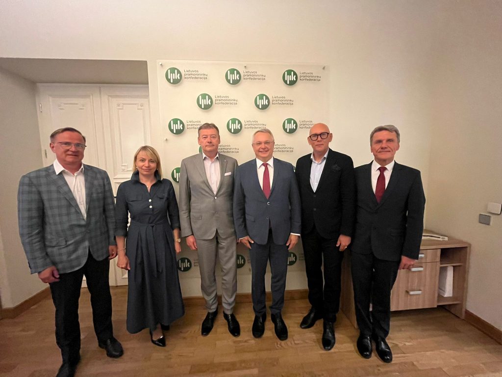 2025.07.14 foto su amb. kanadoje e. meilūnu lpke